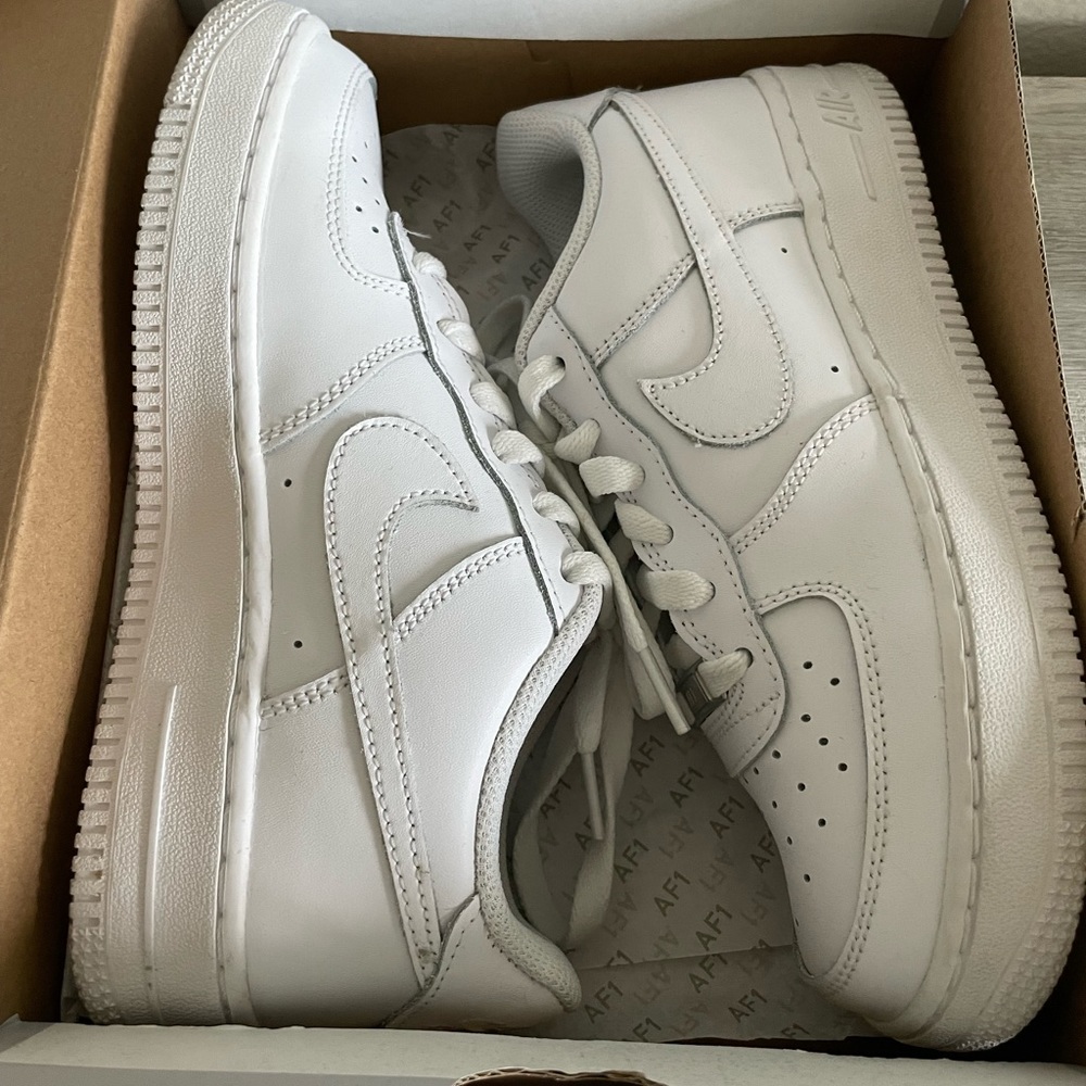 Nike airforce 1 white 5Y